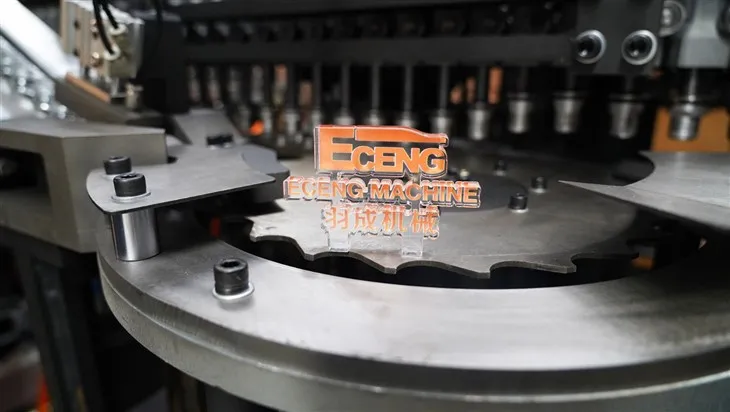 8-Cavity K8 PET Blowing Machines Achieving 16000BPH